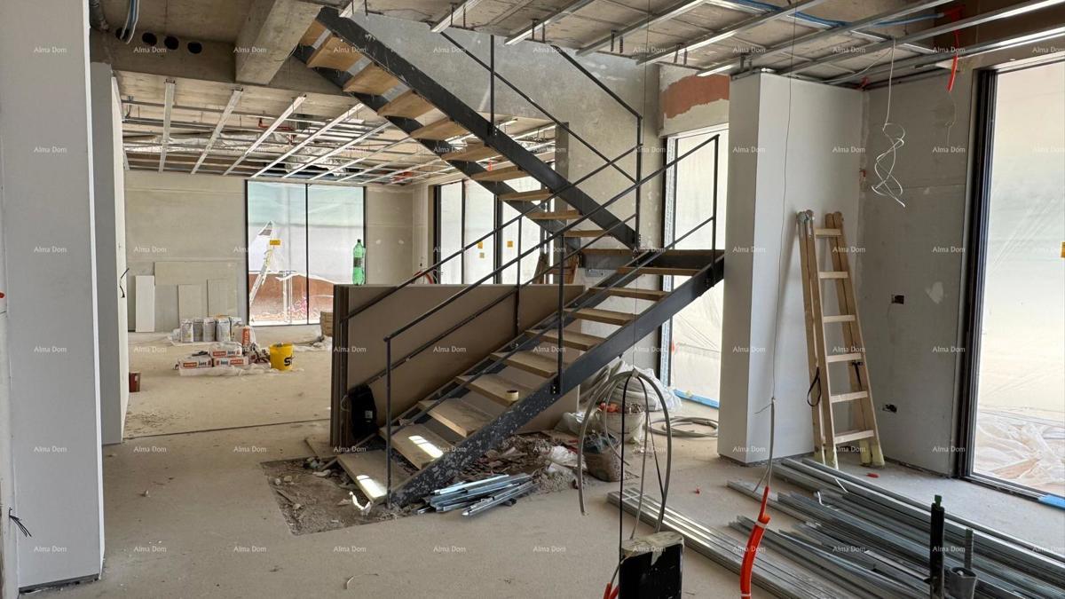 Prodamo moderno vilo v Rovinju