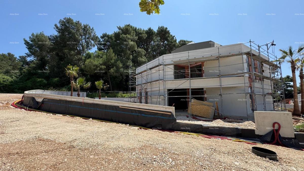 Prodamo moderno vilo v Rovinju