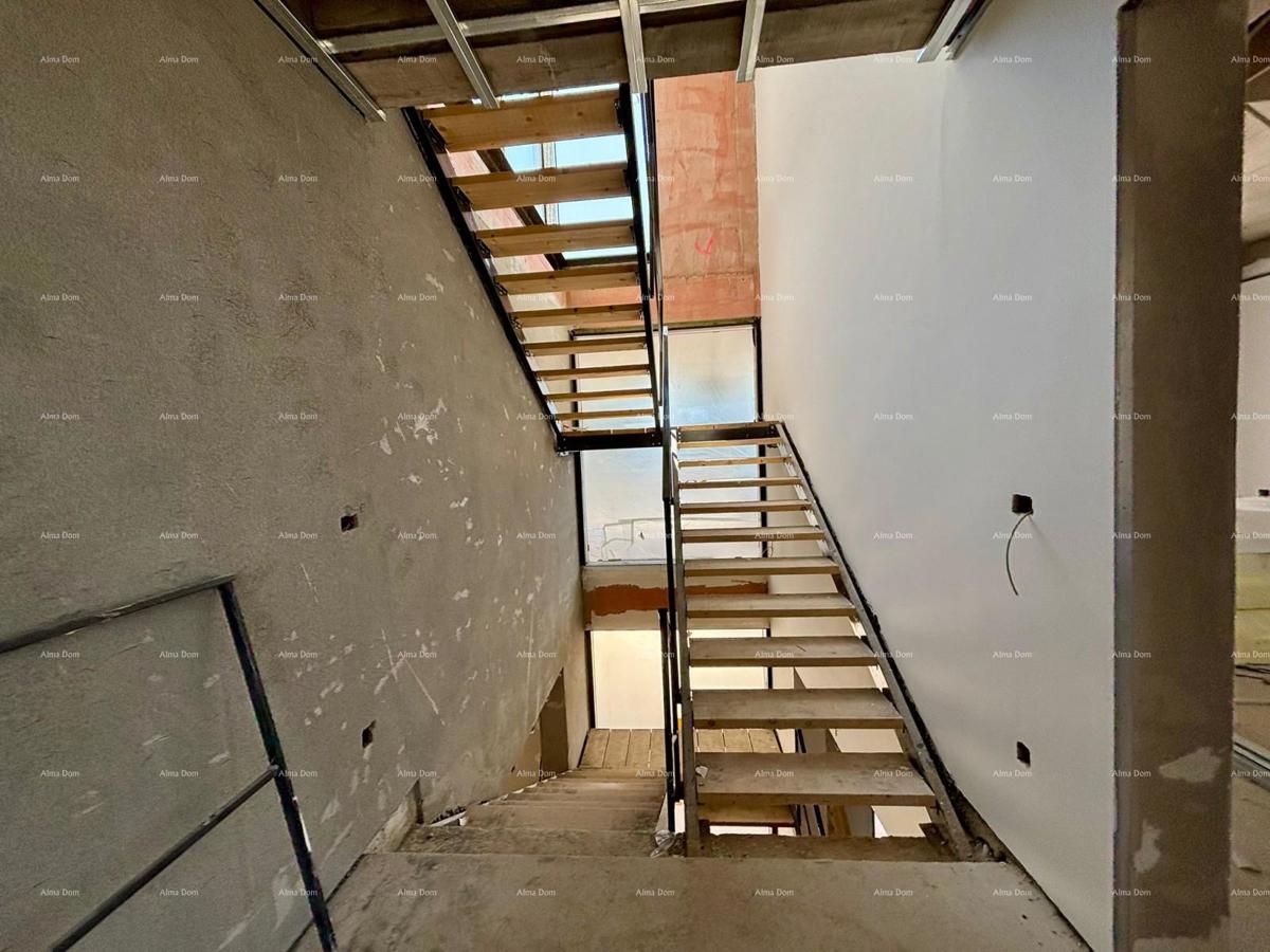 Prodamo moderno vilo v Rovinju