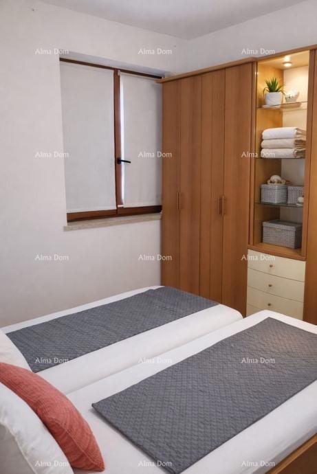 Rovinj – nepremičnina z dvema stanoma s pogledom na morje in parkirnim mestom