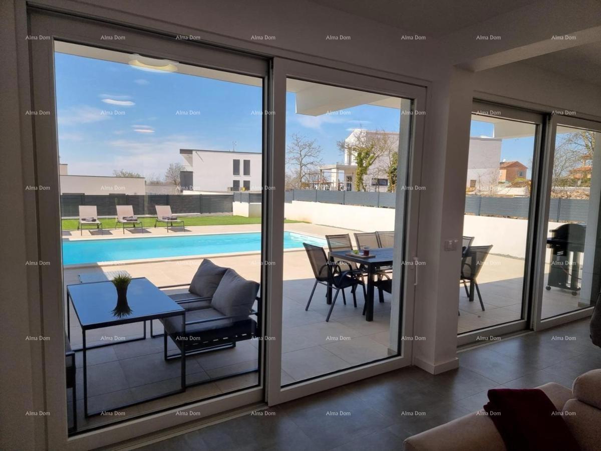 Luksuzna hiša z bazenom v srcu Istre.