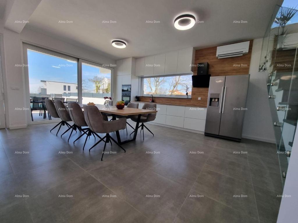 Luksuzna hiša z bazenom v srcu Istre.