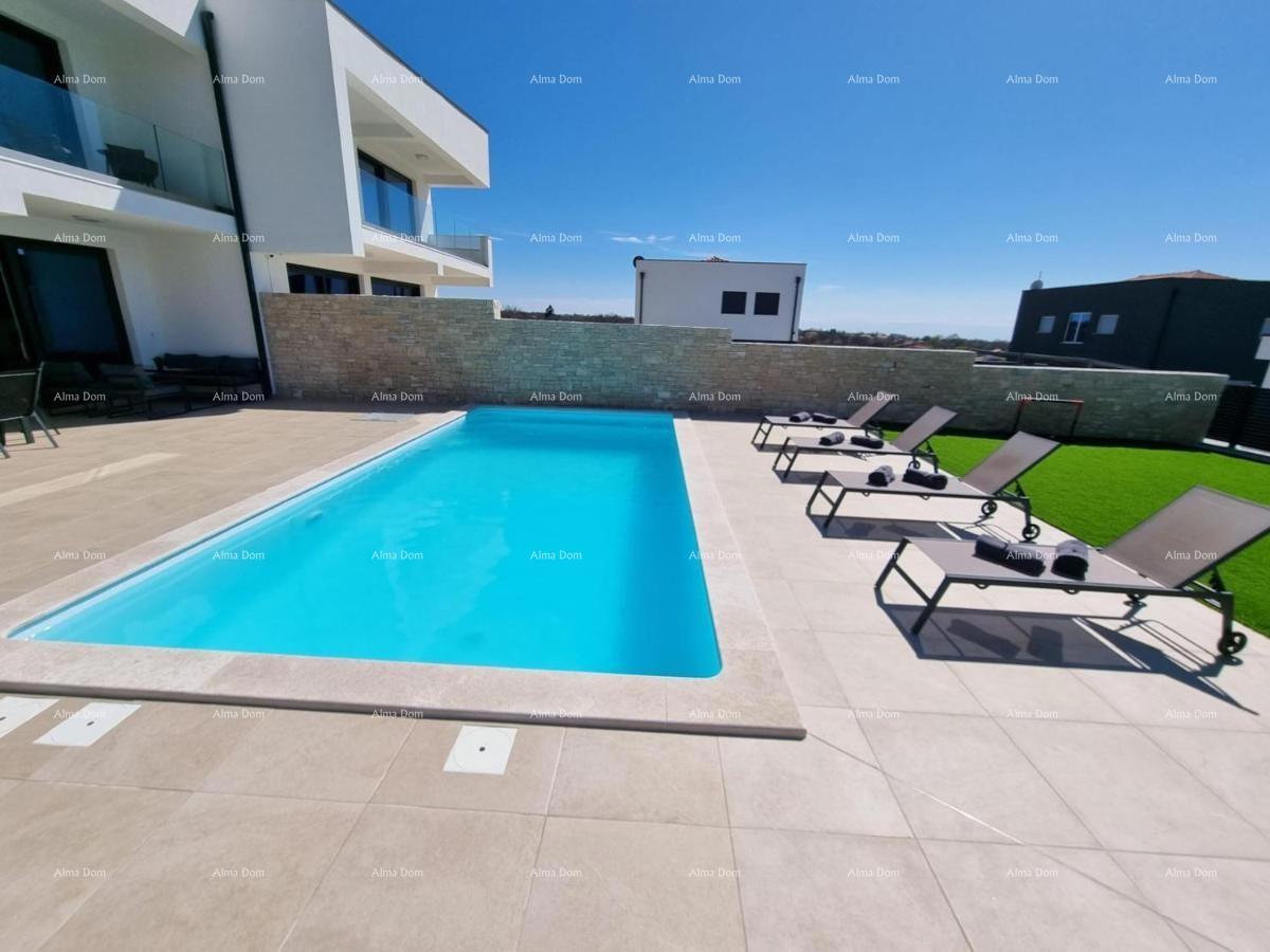 Luksuzna hiša z bazenom v srcu Istre.