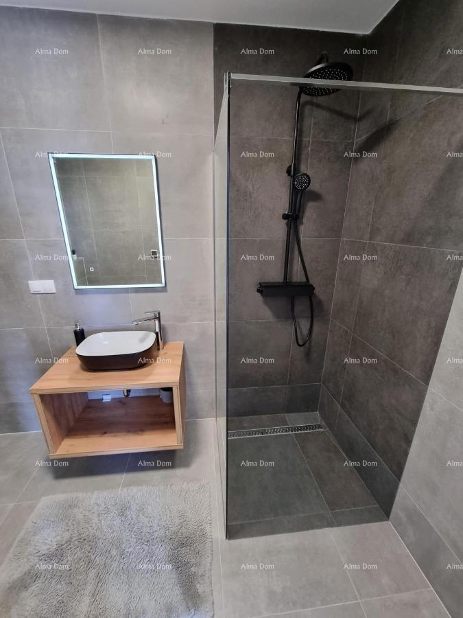 Luksuzna hiša z bazenom v srcu Istre.