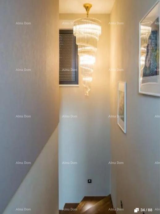 POREČ, Žbandaj – sodoben stan s strešno teraso in jacuzzijem