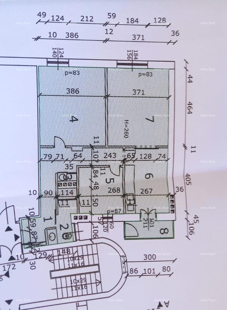 Pula – renoviran dvosobni stan v centru, 72,83 m²