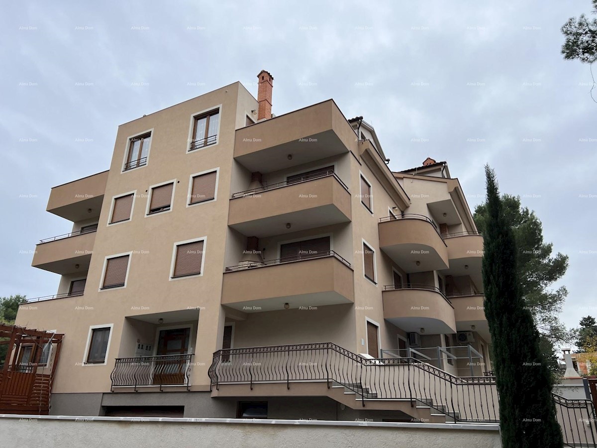 Apartma z 2 spalnicama in 2 balkonoma v Premanturi blizu morja