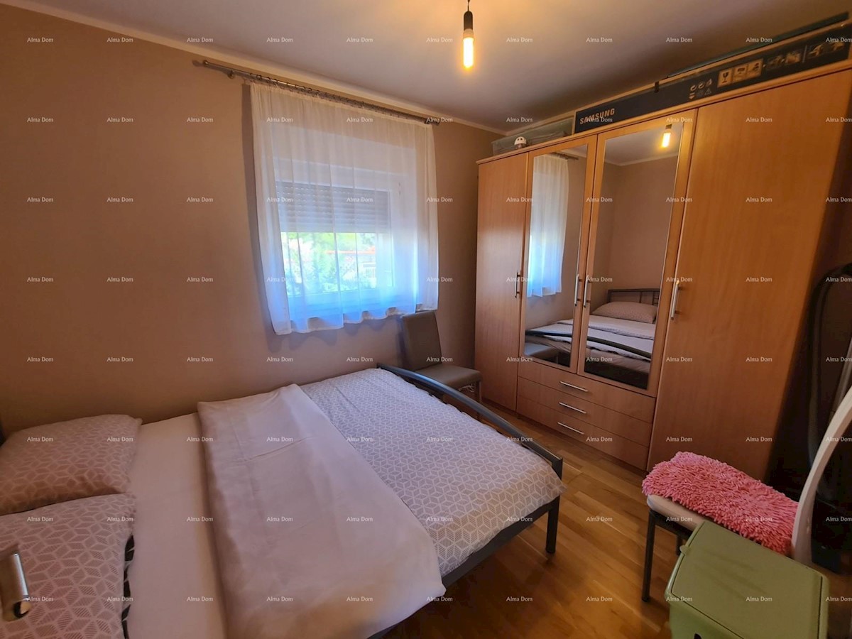 Medulin! Hiša s 6 ločenimi stanovanjskimi enotami!