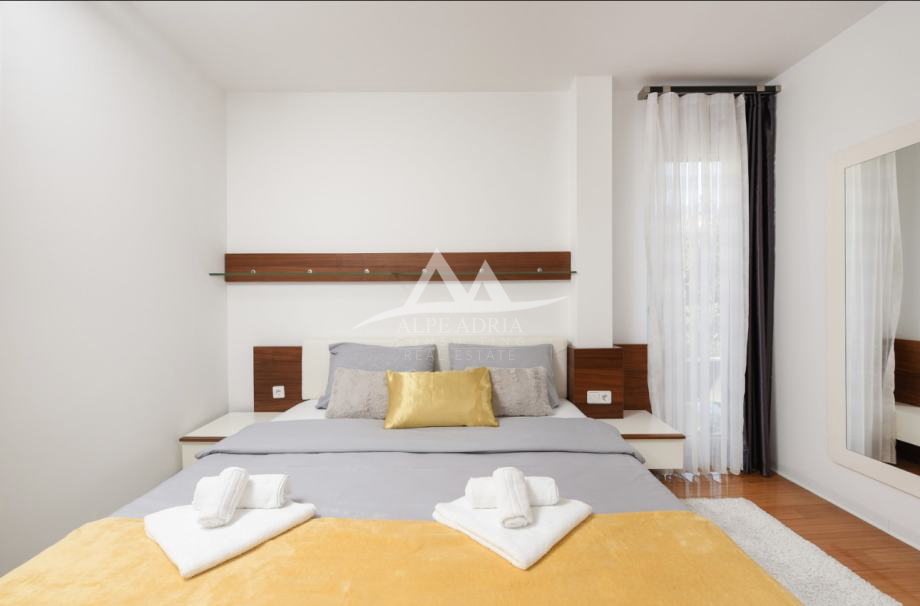 Luksuzno stanovanje z zasebnim vrtom in jacuzzijem – Diklovac, Zadar