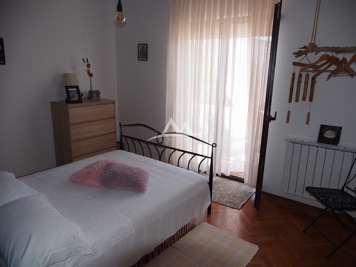 325.000€ - V CENI ENEGA STANOVANJA KUPITE HIŠO Z DVEMA STANOVANJAMA