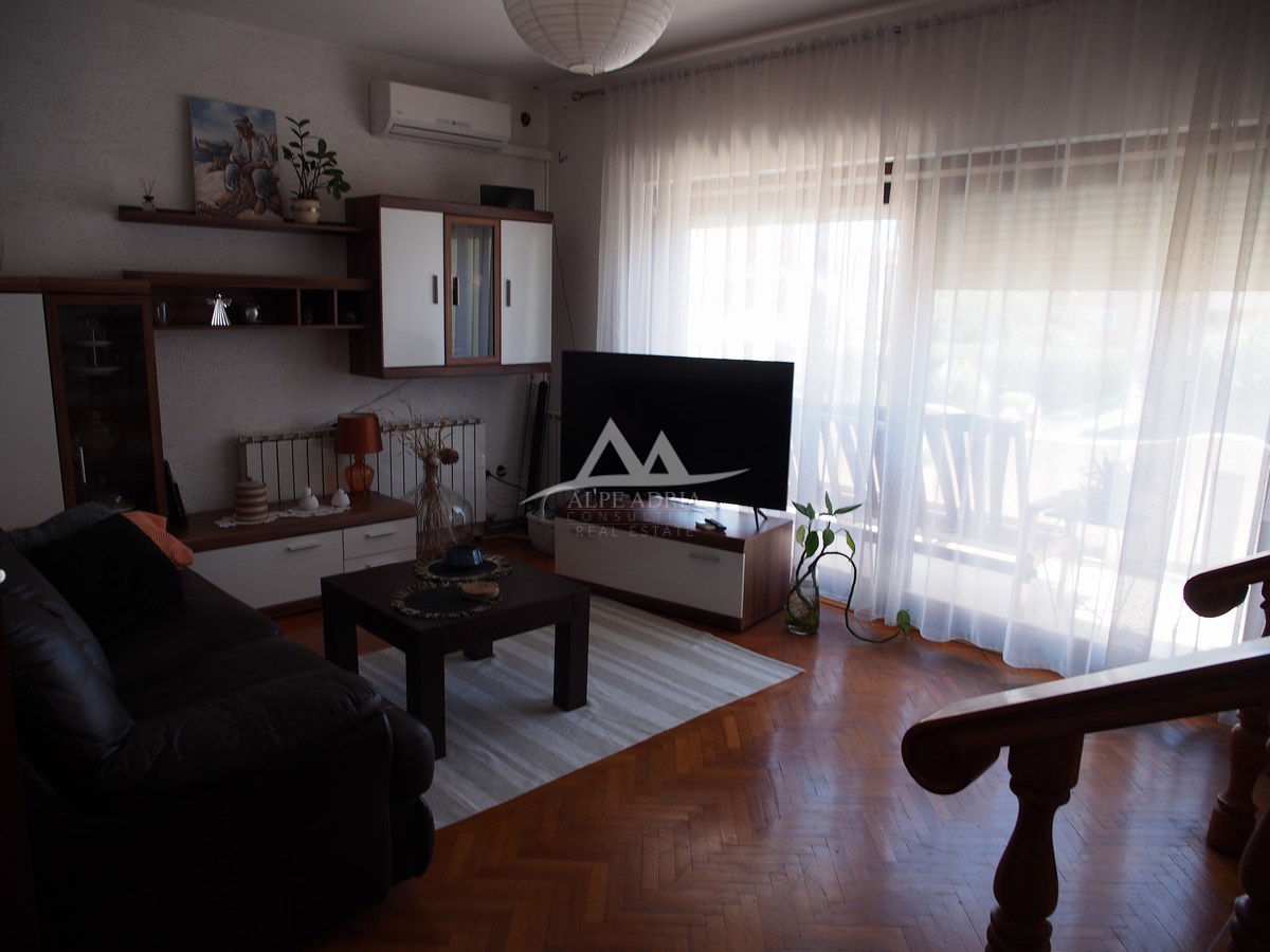 325.000€ - V CENI ENEGA STANOVANJA KUPITE HIŠO Z DVEMA STANOVANJAMA
