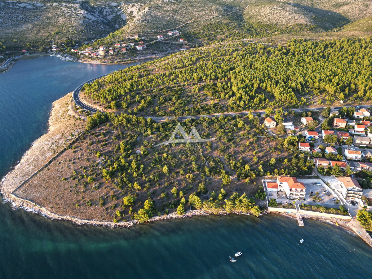 ROVANJSKA - ATRAKTIVNO ZEMLJIŠČE - 1.700 M2 - 293.250 €
