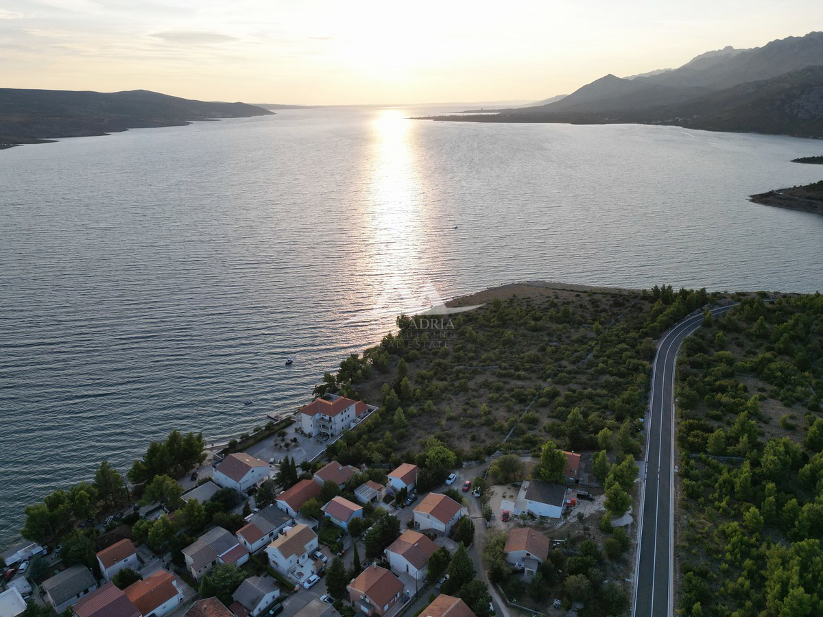 ROVANJSKA - ATRAKTIVNO ZEMLJIŠČE - 1.700 M2 - 293.250 €