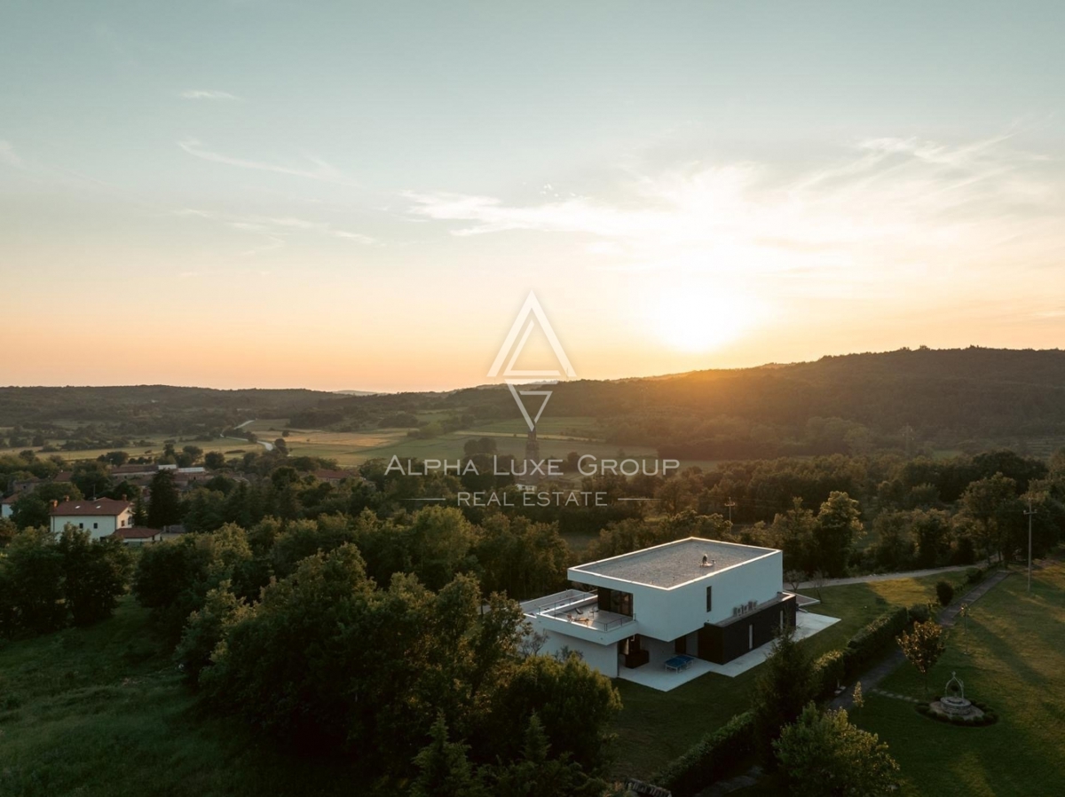 Spektakularna moderna vila v okolici Grožnjana, Istra