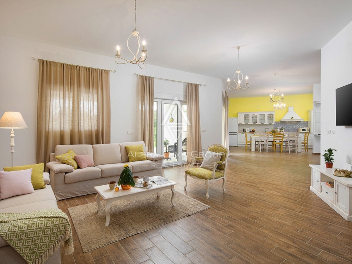 Svetvinčenat, Istra - Elegantni dvojni vili naprodaj