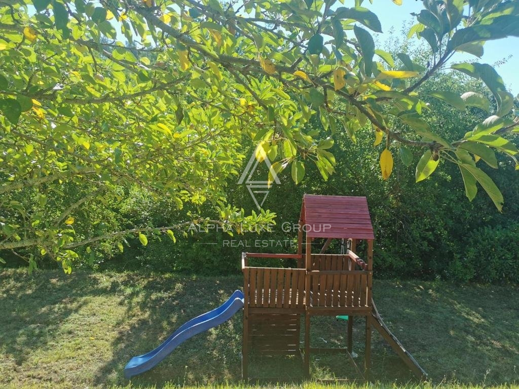 Buzet, Istra - Apartmajski kompleks z bazenom v mirnem naravnem okolju