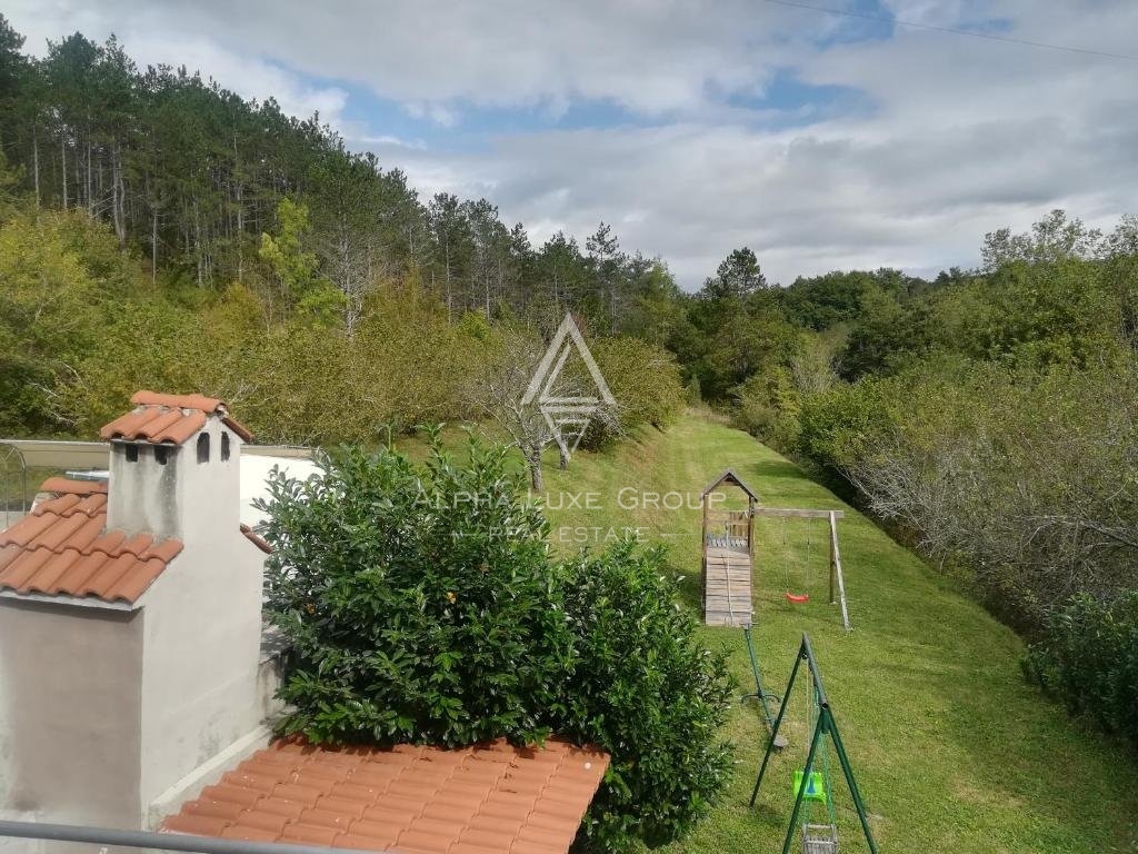 Buzet, Istra - Apartmajski kompleks z bazenom v mirnem naravnem okolju