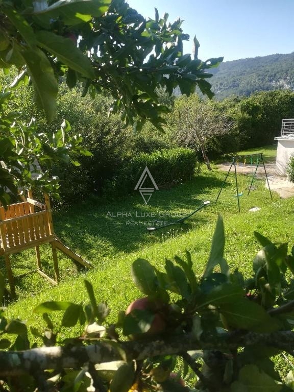 Buzet, Istra - Apartmajski kompleks z bazenom v mirnem naravnem okolju