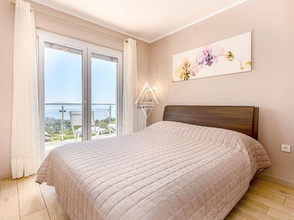 Luksuzna vila z bazenom in čudovitim vrtom, Istra, Opatija