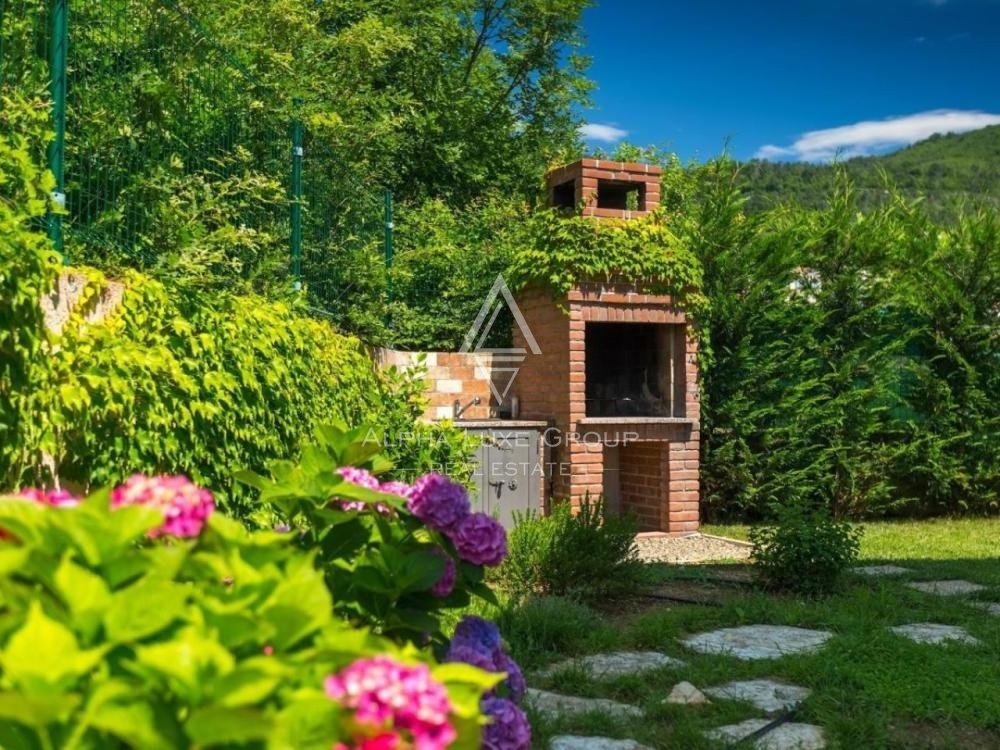 Luksuzna vila z bazenom in čudovitim vrtom, Istra, Opatija