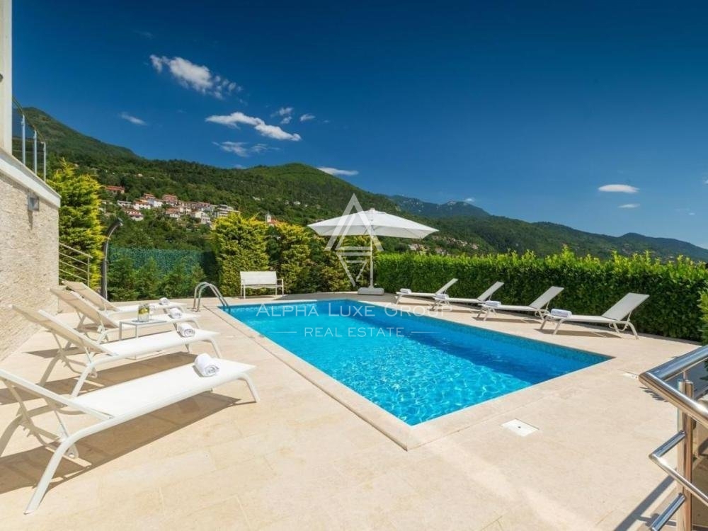 Luksuzna vila z bazenom in čudovitim vrtom, Istra, Opatija
