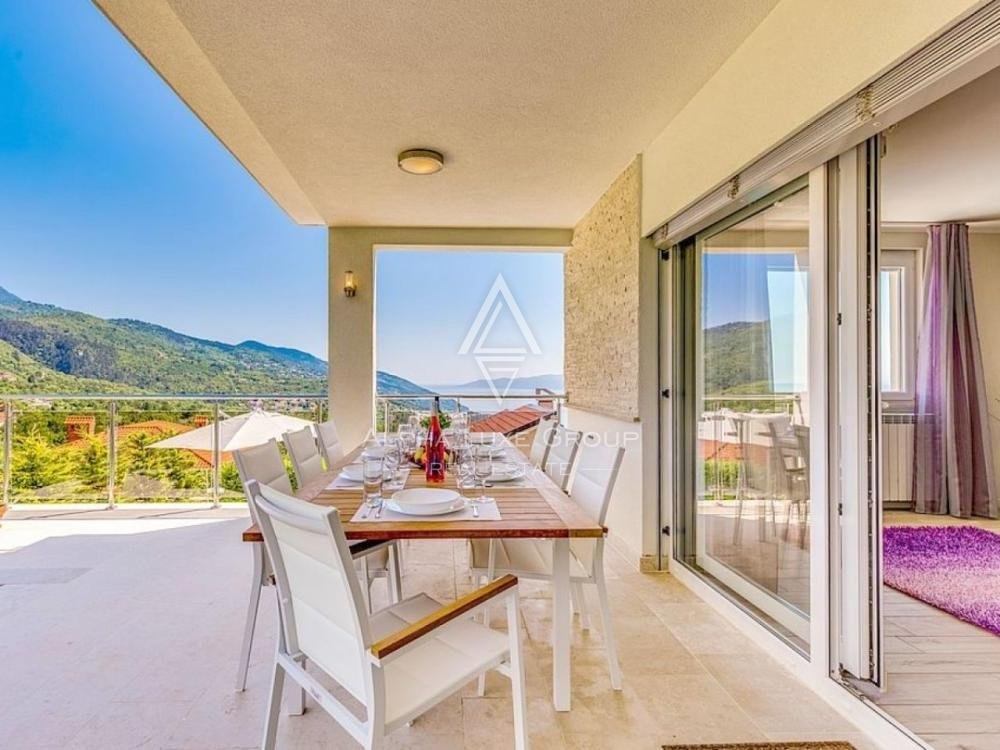Luksuzna vila z bazenom in čudovitim vrtom, Istra, Opatija