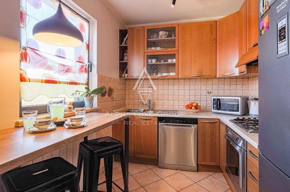 Čudovita hiša z dvema bivalnima enotama in bazenom, Istra, Svetvinčenat