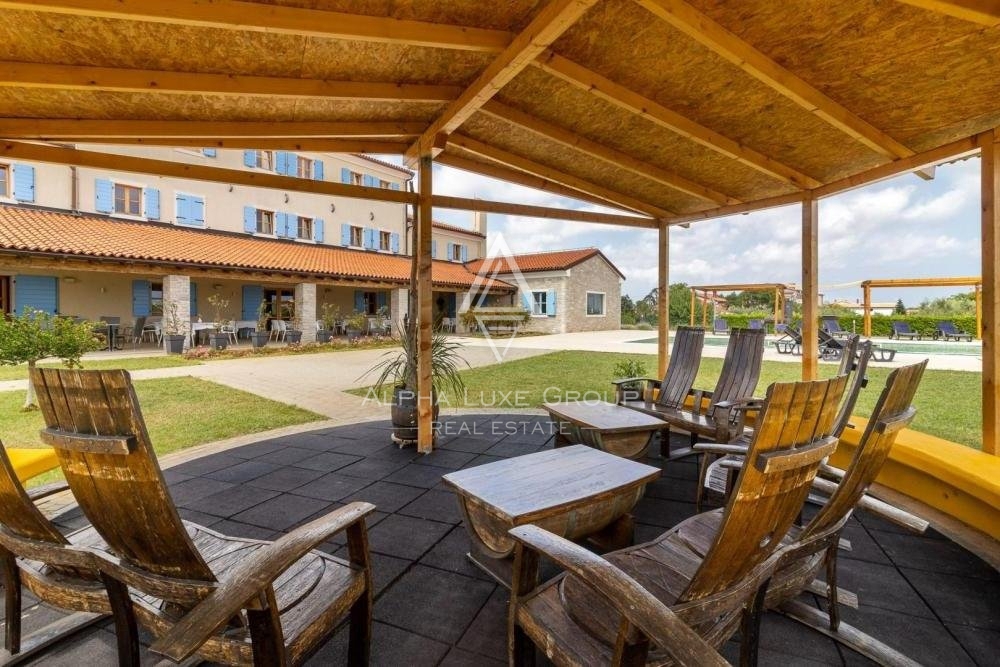 Hotel z bazenom 3 km od morja, Istra, Pulj