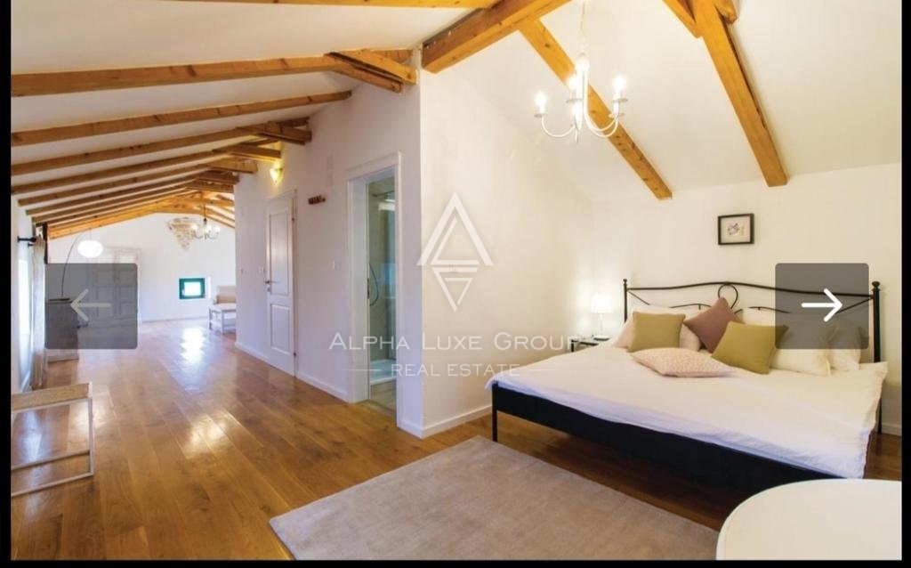 Prenovljena kamnita vila z bazenom, Istra, Barban