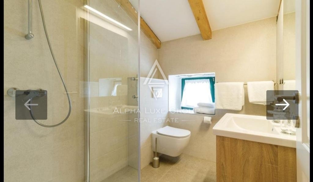 Prenovljena kamnita vila z bazenom, Istra, Barban