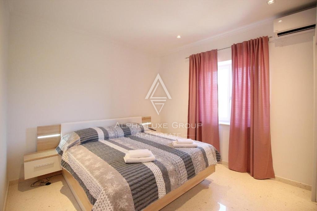 Čudovita vila s prostornim vrtom in bazenom, Istra, Poreč
