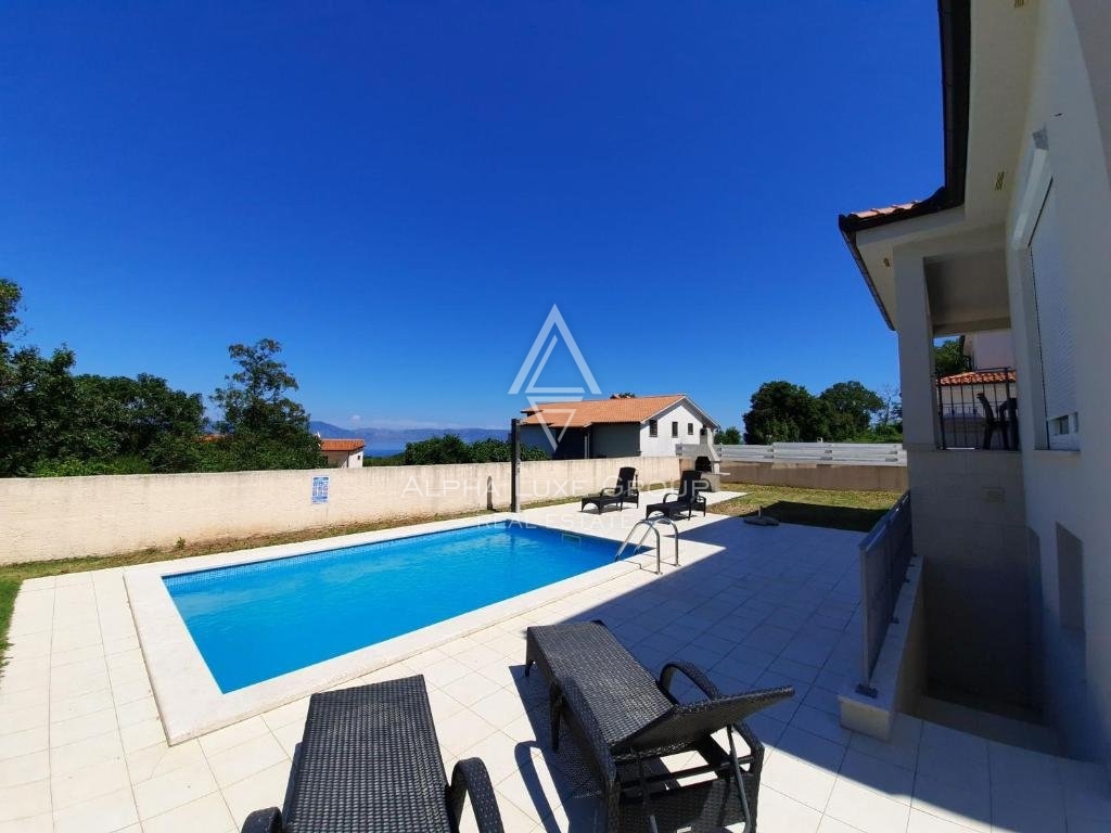 Fantastična hiša ob morju z bazenom, Istra, Rabac