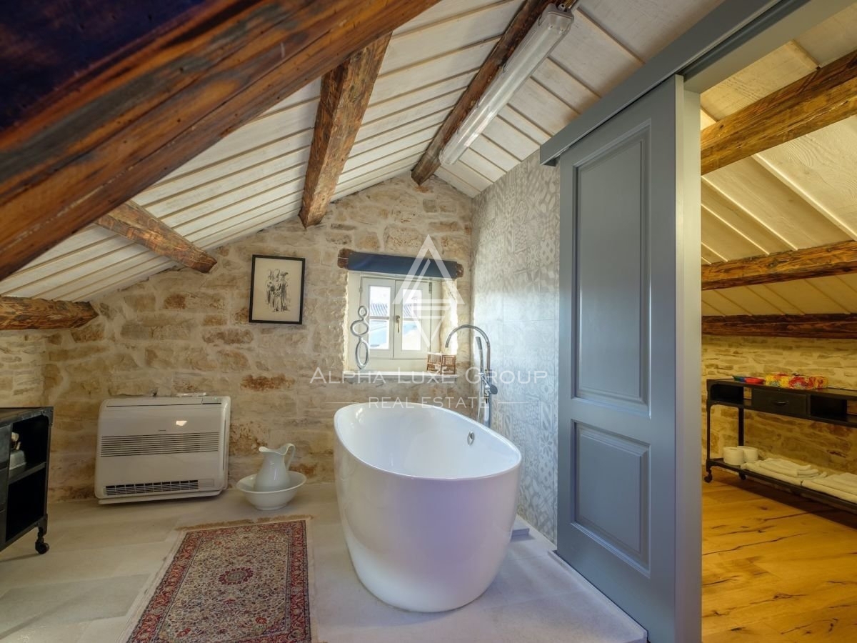Čudovito vila z bazenom in vrtom, ISTRA, Rovinj