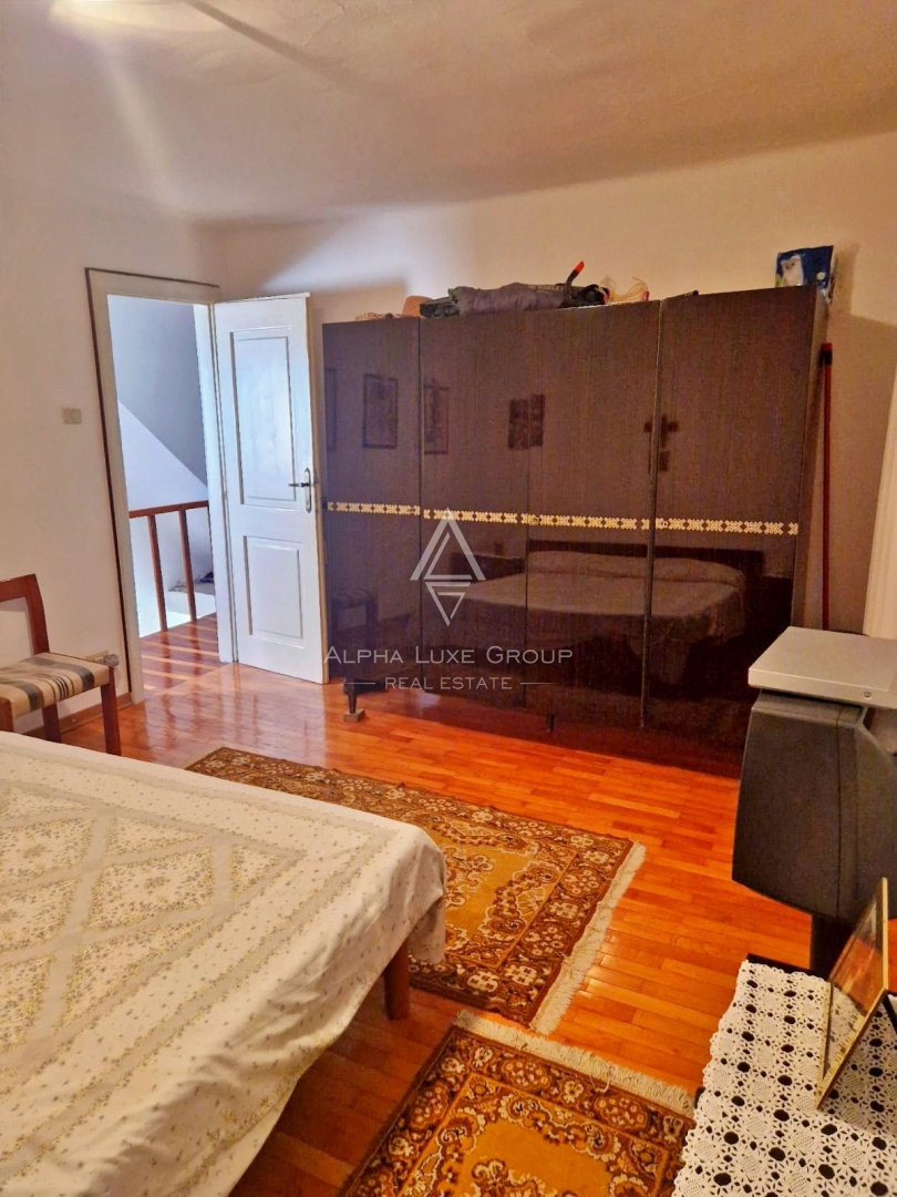 Istra, Umag, Hiša s potencialom blizu centra mesta