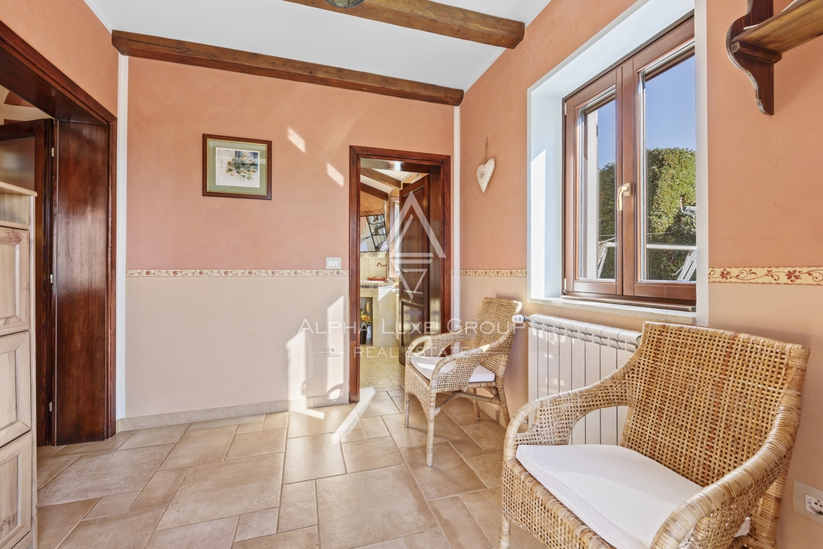 Brtonigla, Istra – Čudovita kamnita vila s pogledom na morje