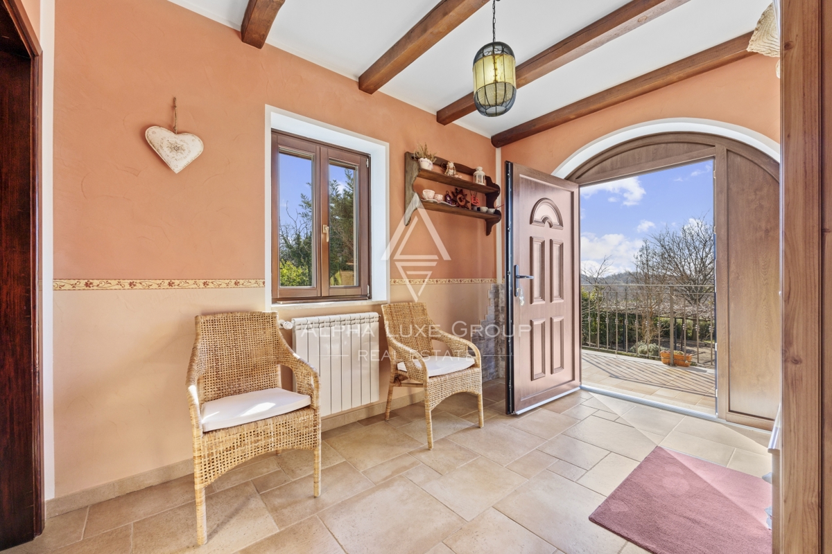 Brtonigla, Istra – Čudovita kamnita vila s pogledom na morje