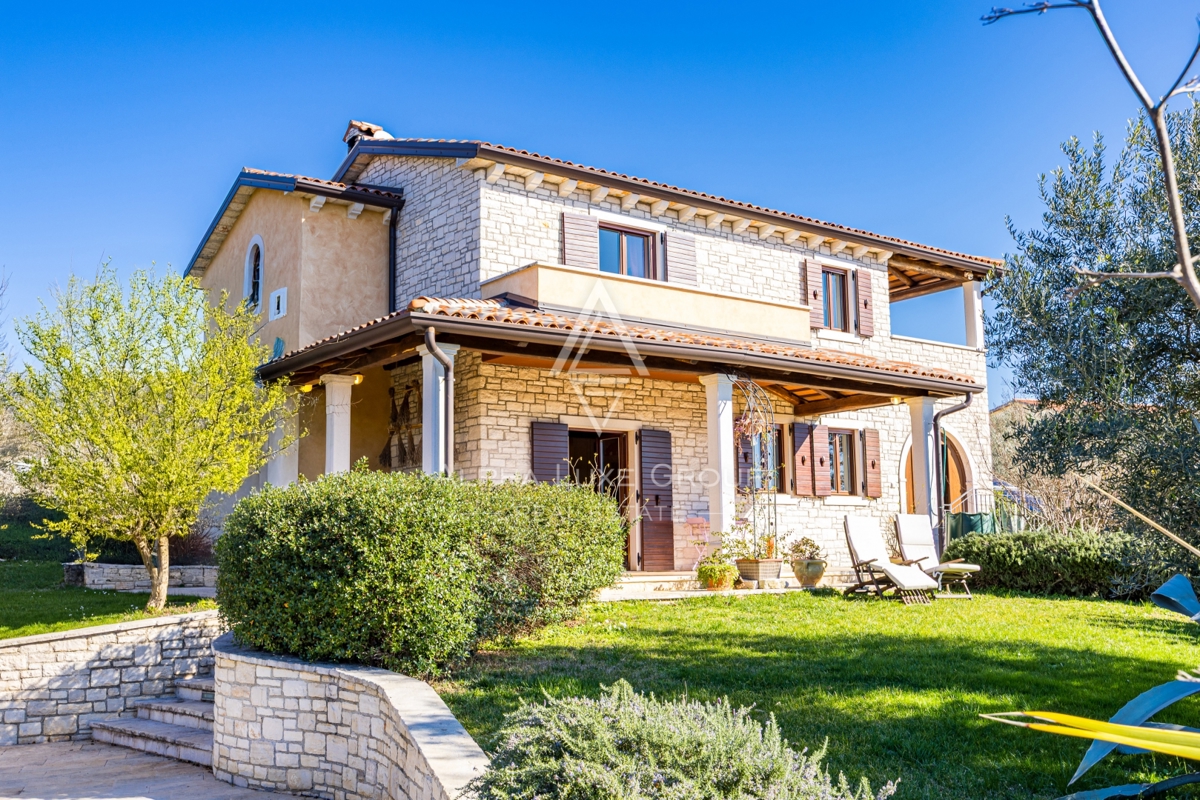 Brtonigla, Istra – Čudovita kamnita vila s pogledom na morje