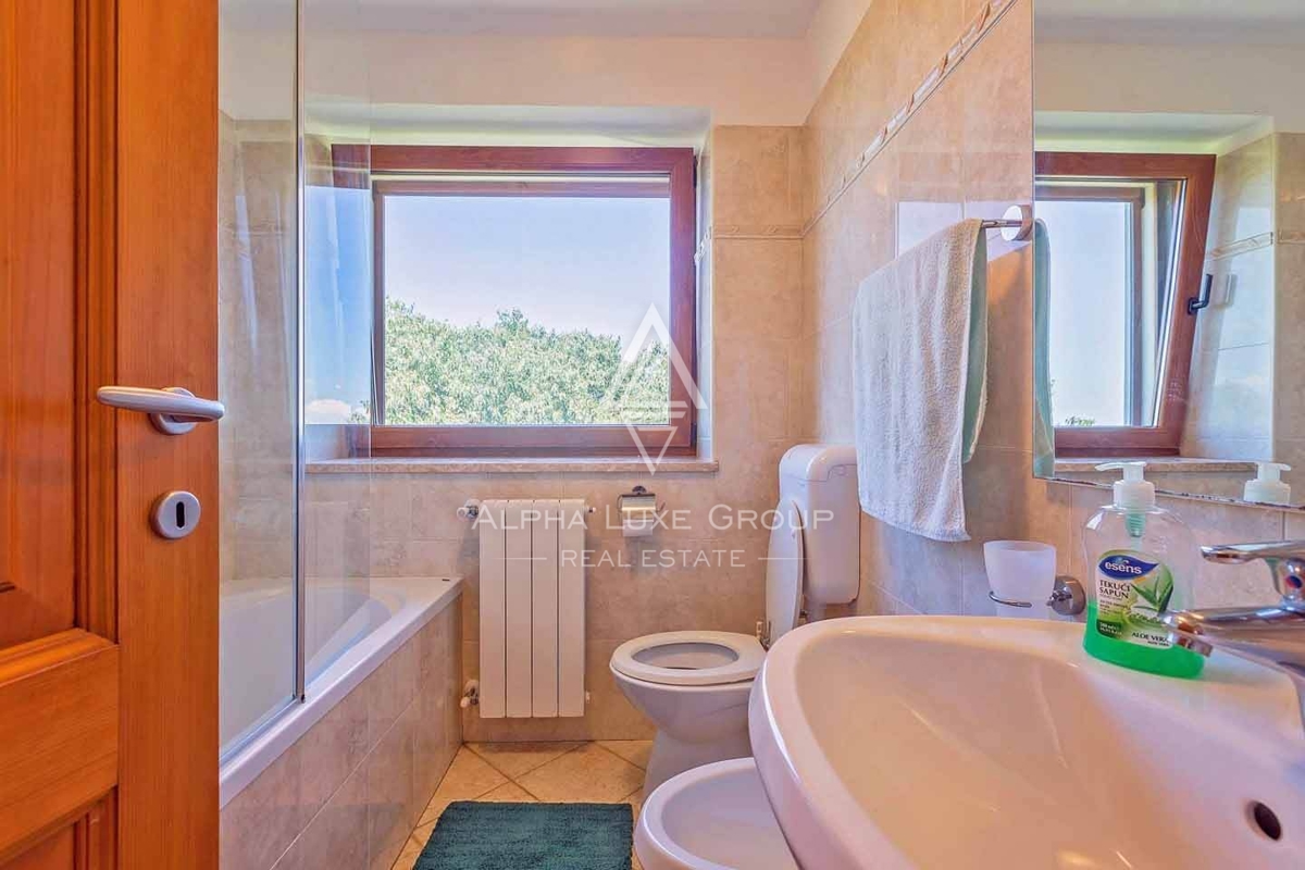 Višnjan, Istra – Prenovljena kamnita hiša