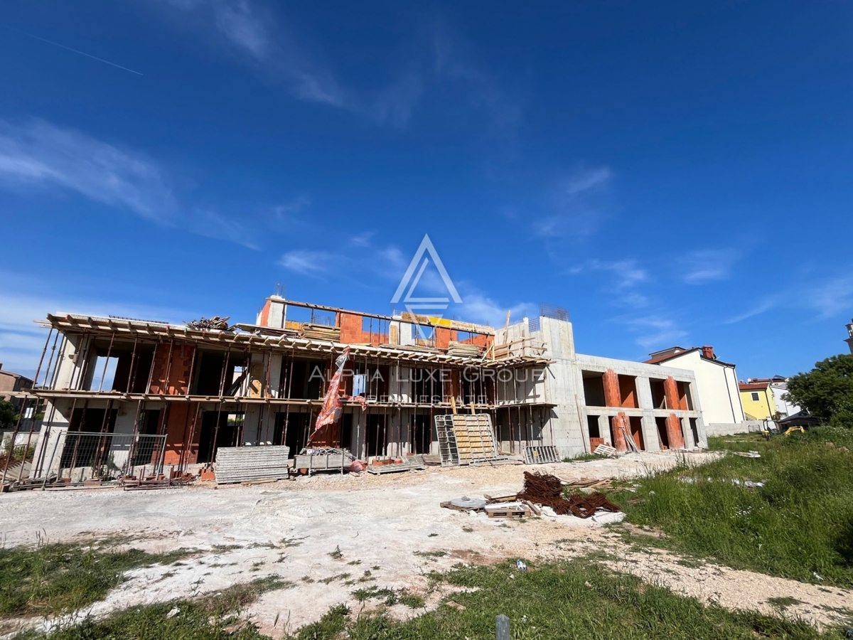 Premantura, Istra: Novi dupleksi 300 m od morja