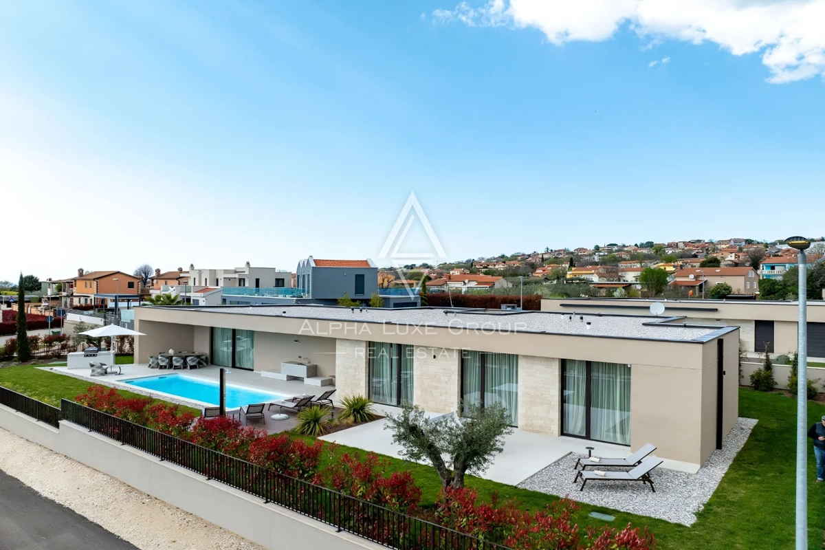 Istra, Poreč: Luksuzna vila na robu vasi