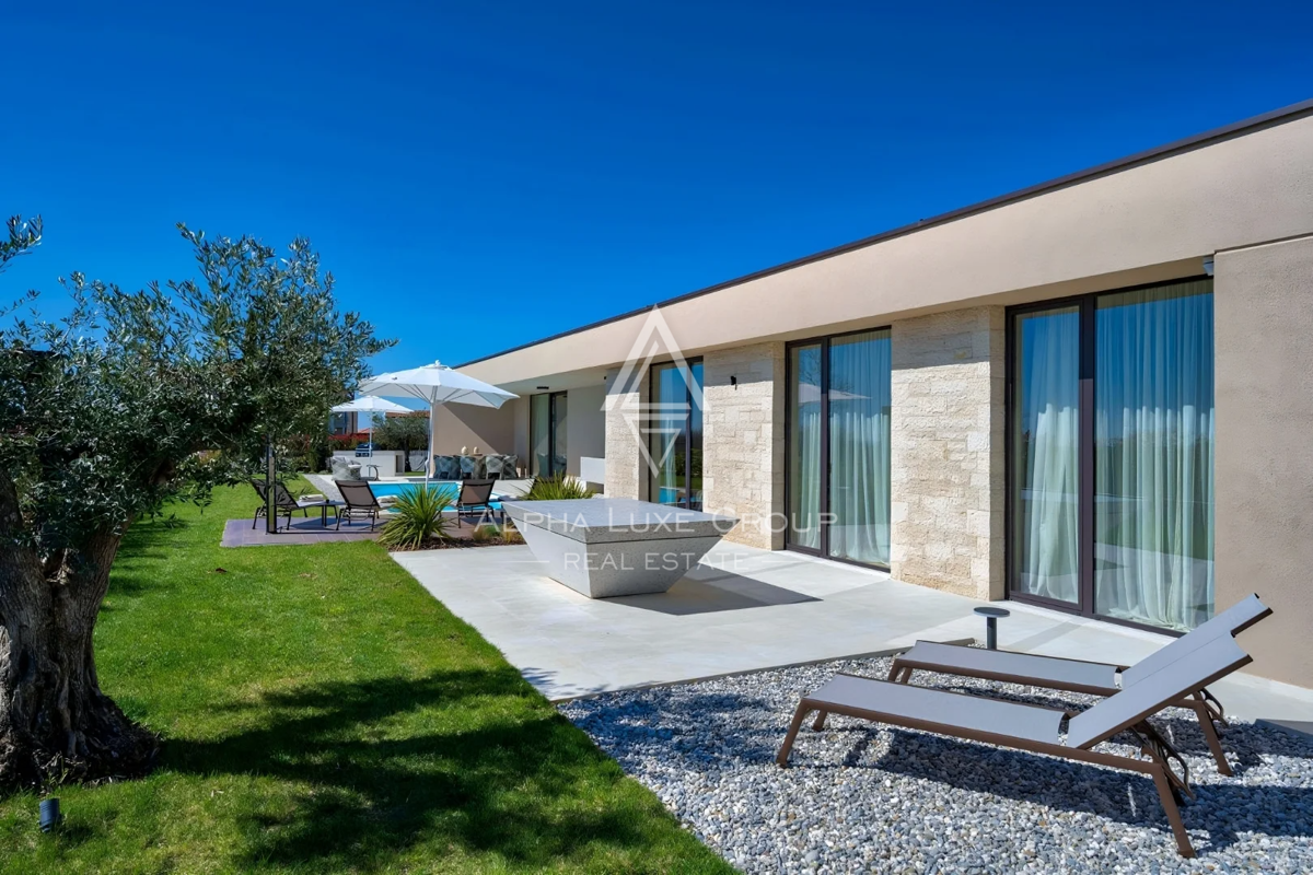 Istra, Poreč: Luksuzna vila na robu vasi