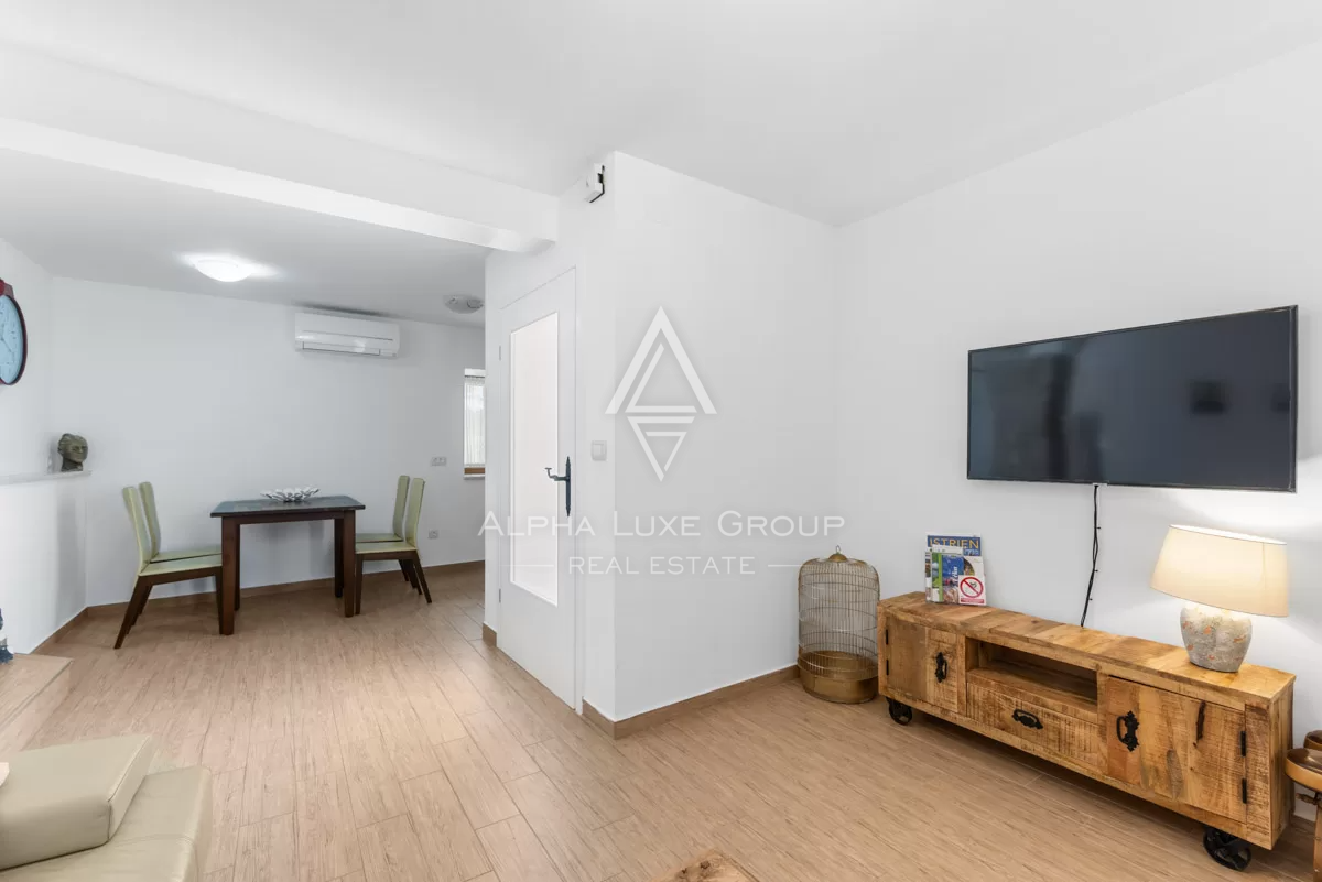 Istra, Pićan: Posest s 3 vilami na veliki parceli