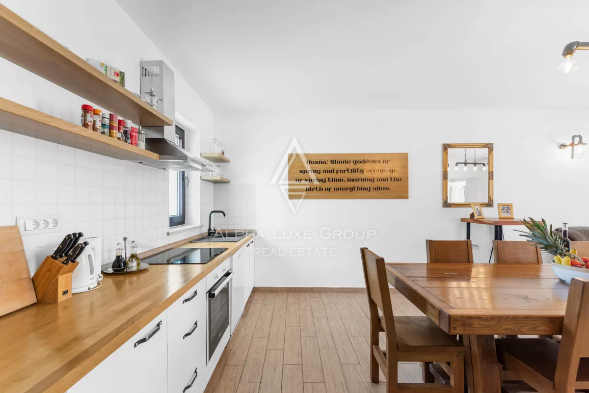 Istra, Pićan: Posest s 3 vilami na veliki parceli