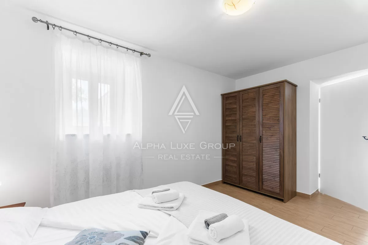 Istra, Pićan: Posest s 3 vilami na veliki parceli