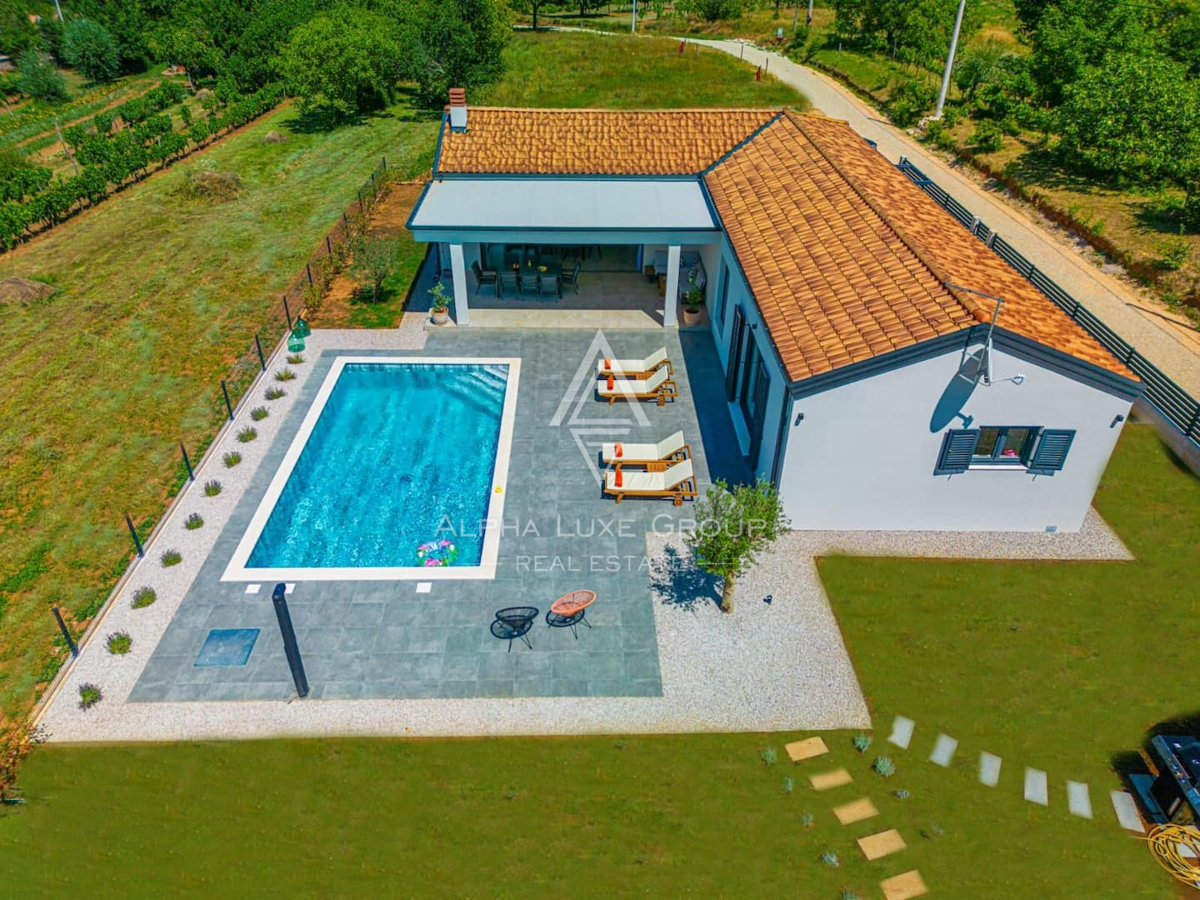 Istra, Labin: Čarobna hiša z bazenom v vasi