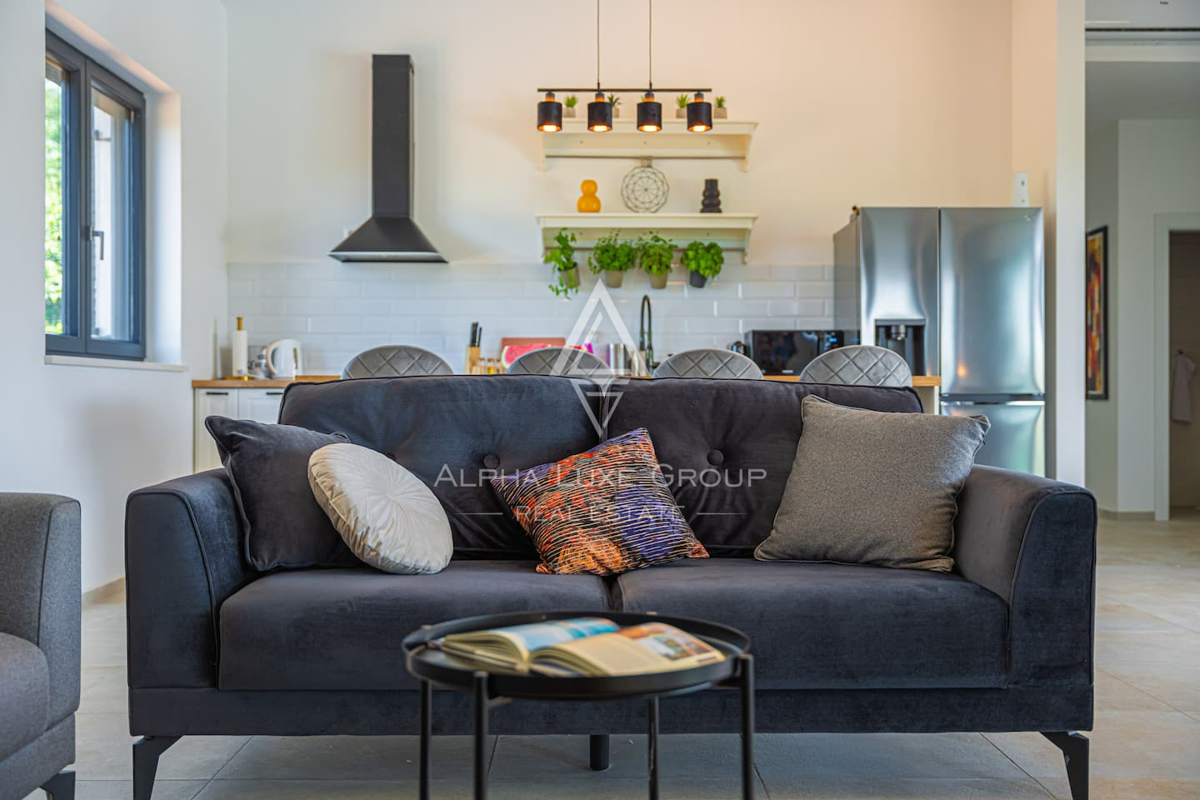 Istra, Labin: Čarobna hiša z bazenom v vasi