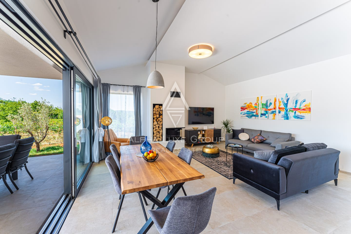 Istra, Labin: Čarobna hiša z bazenom v vasi