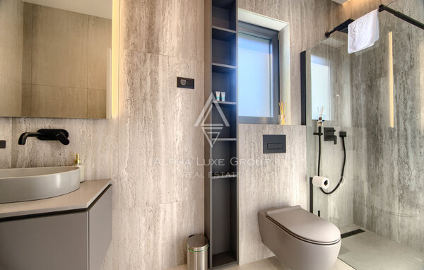 Istra, Labin: Moderna hiša z bazenom in tenisom