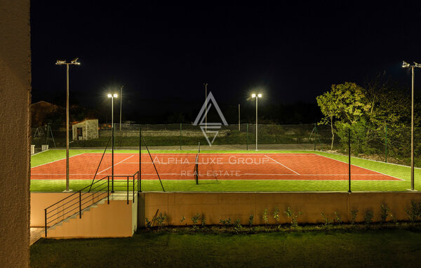 Istra, Labin: Moderna hiša z bazenom in tenisom