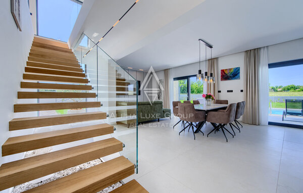 Istra, Labin: Moderna hiša z bazenom in tenisom